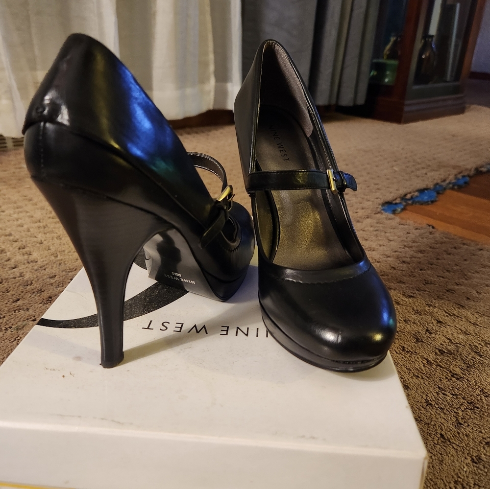 Nine West MaryJanes